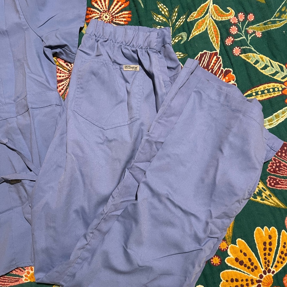 Light Blue Scrub Set - Picture 3 of 3
